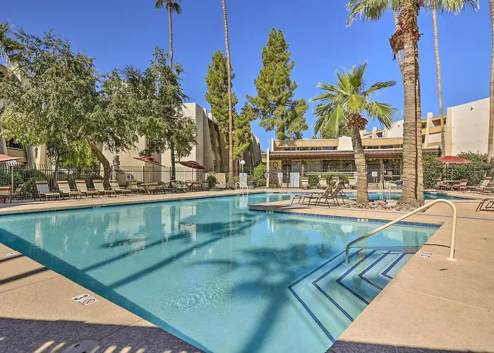 Holiday home Pool & Hot Tub At Gem In The Heart Of Old Town! *